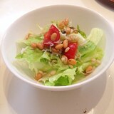 もち麦と蒸し大豆の大根おろしサラダ